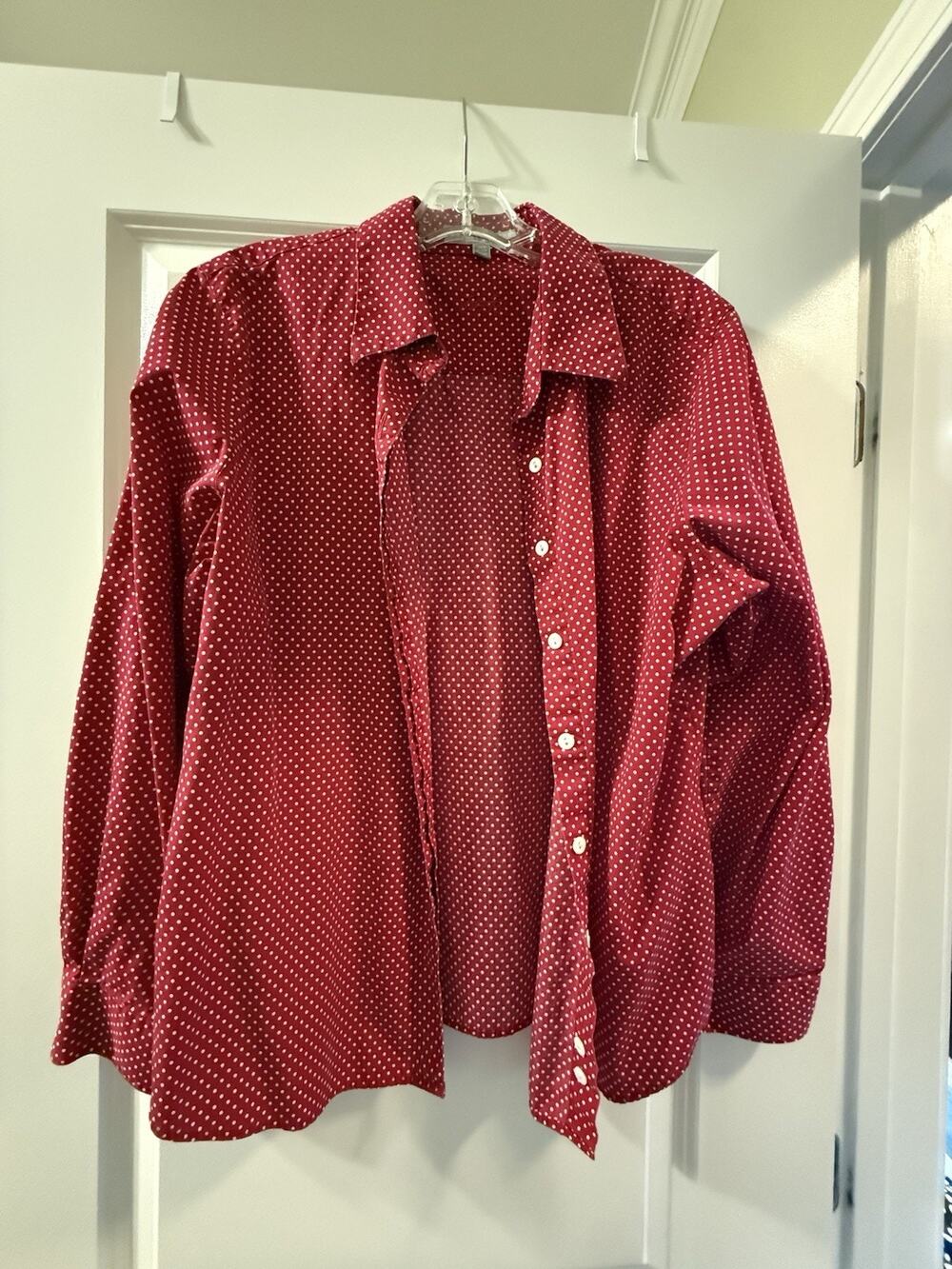 Foxcroft Wrinkle Free Shirt Womens Red White Polka Dot 100% Cotton Button Up